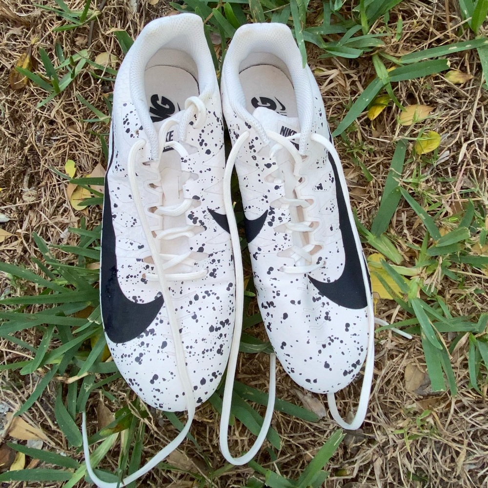 Nike track shoes - Picture 3 of 3